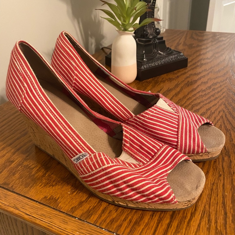 Toms Wedge Espadrilles size 10